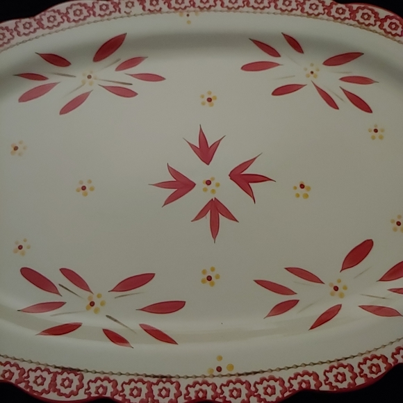 Temptations Old World Red Oval Platter - Picture 2 of 7